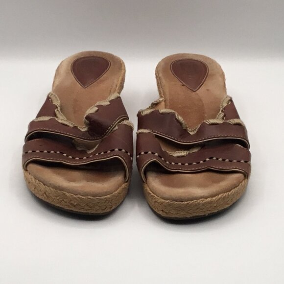 Clarks Artisan Collection Wedge Style Sandal - Picture 1 of 6